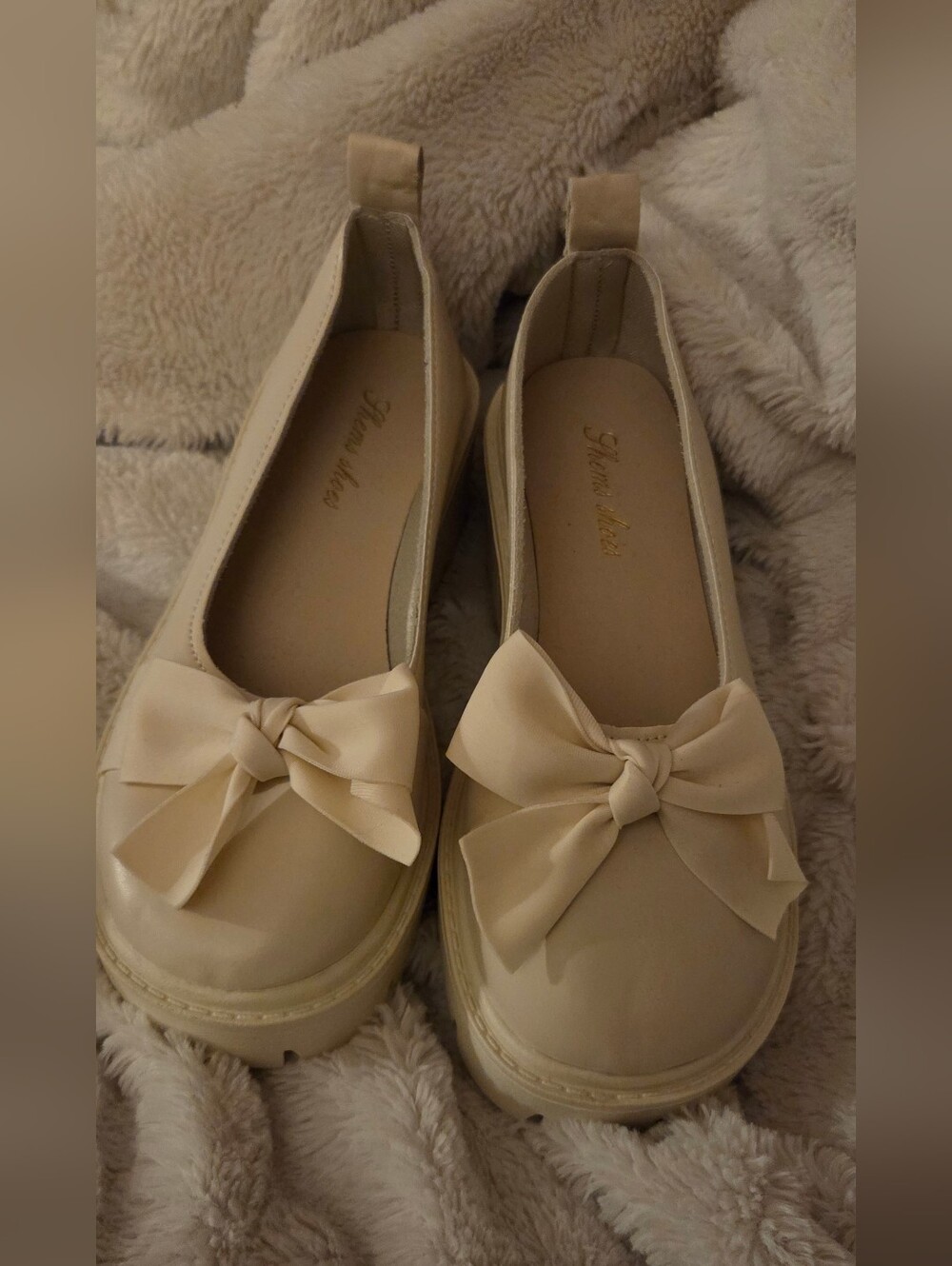 Kawaii Bow-Detail Cream Slip-On Chunky Shoes